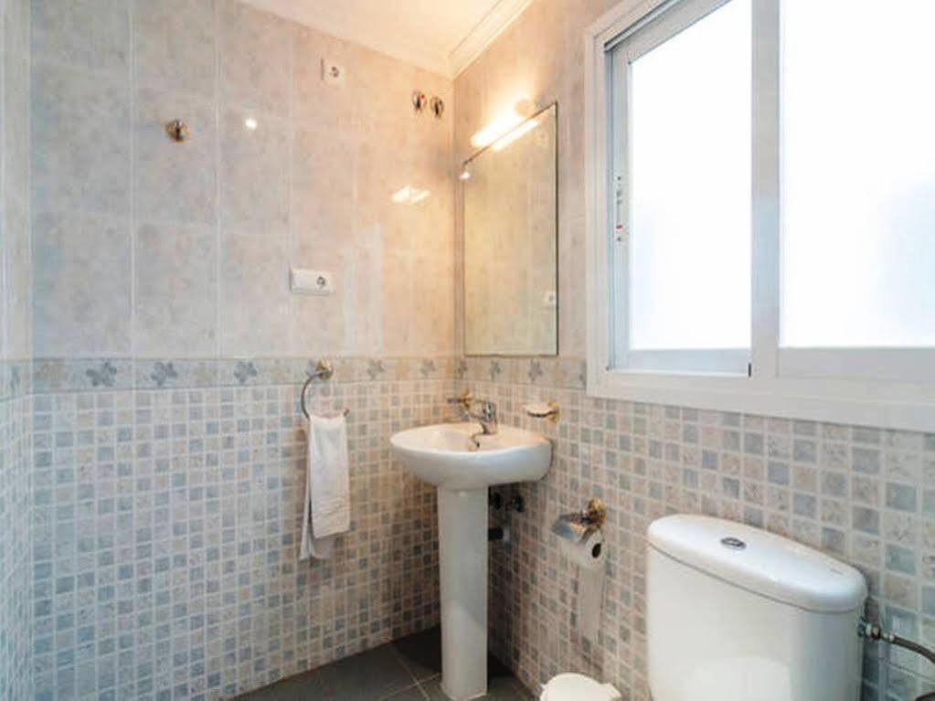 Vicenta Apartaments Torremolinos Exterior photo