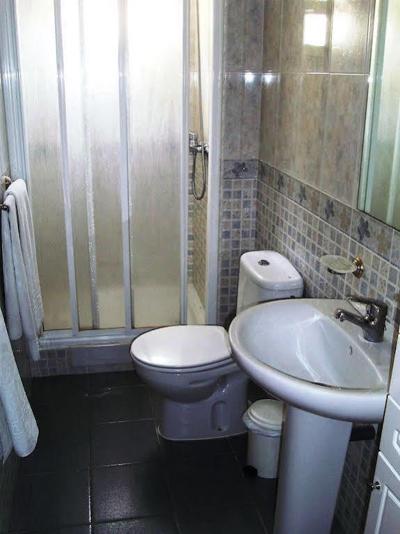 Vicenta Apartaments Torremolinos Exterior photo