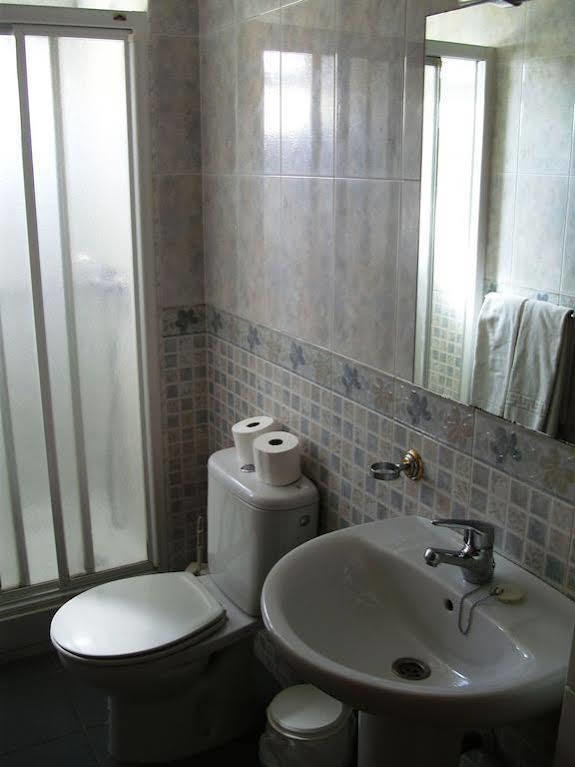 Vicenta Apartaments Torremolinos Exterior photo